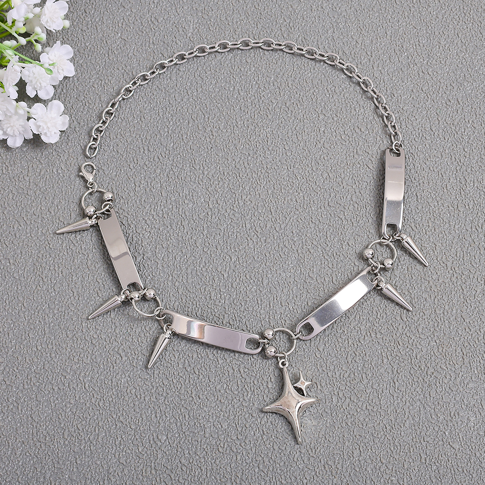 Men Accessories In Silver - Collana Choker con Ciondolo a Stella