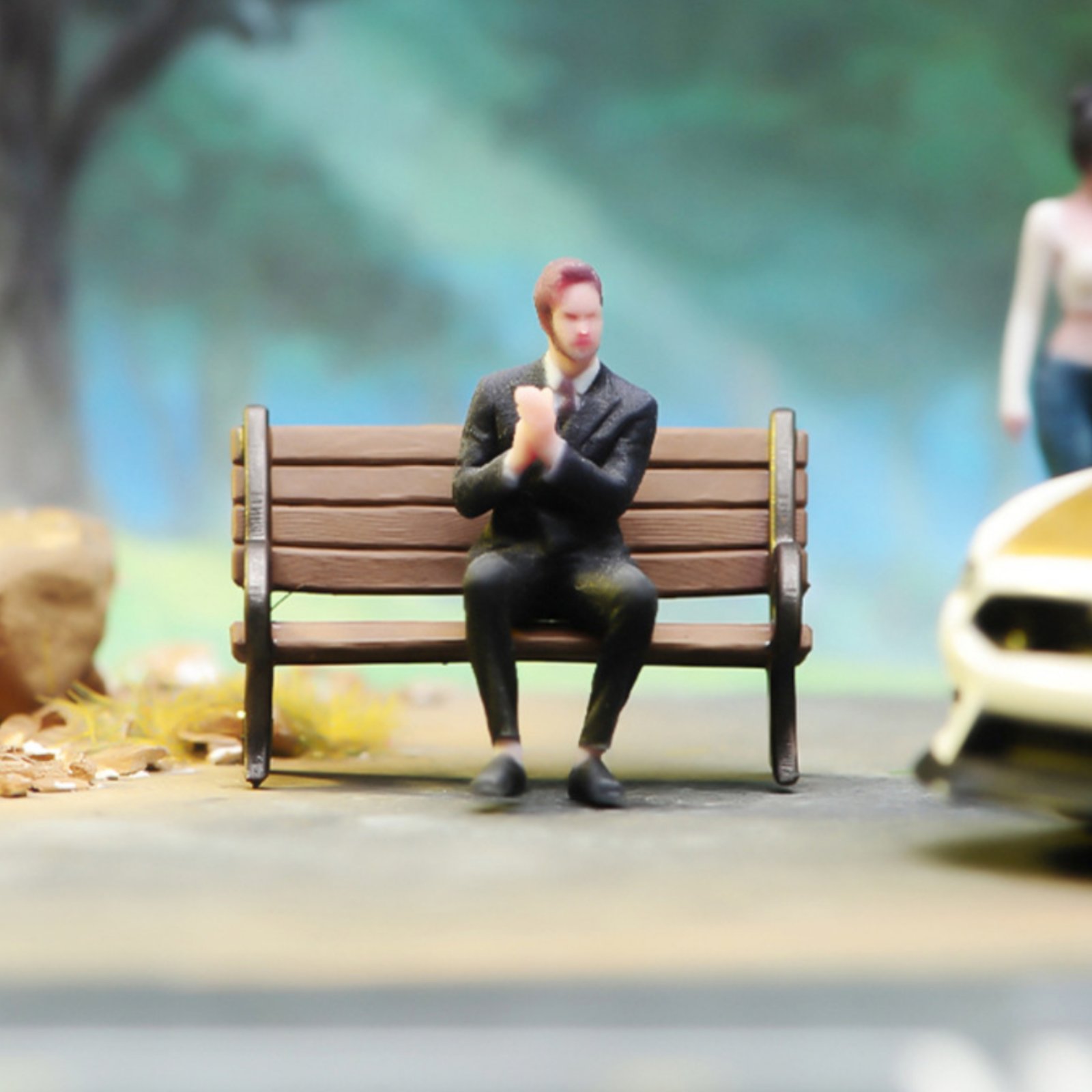 Men Accessories For Suit - Figura in Miniatura di Uomo Seduto