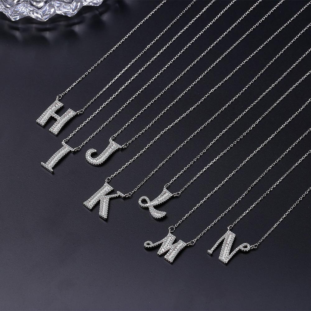 Collana con Ciondolo a Lettere - Men Accessories Look recensione e prezzo