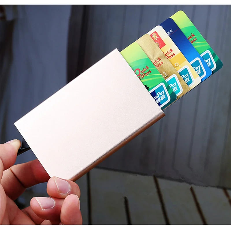 Portafoglio per carte di credi - Card Case Minimalist recensione e prezzo