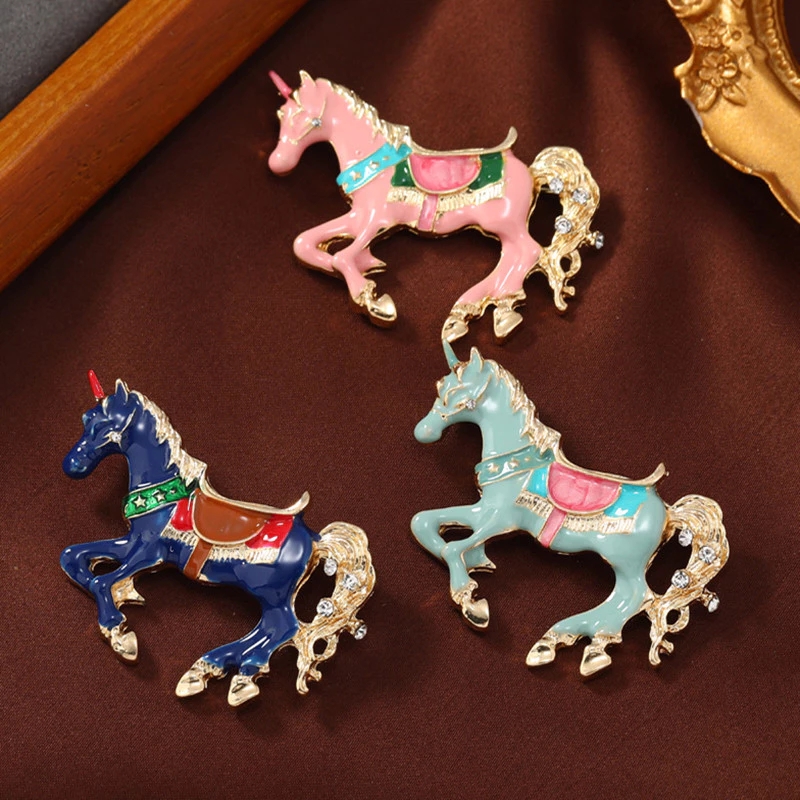 Spille a forma di cavallo smal - Men Accessories Bouquet recensione e prezzo