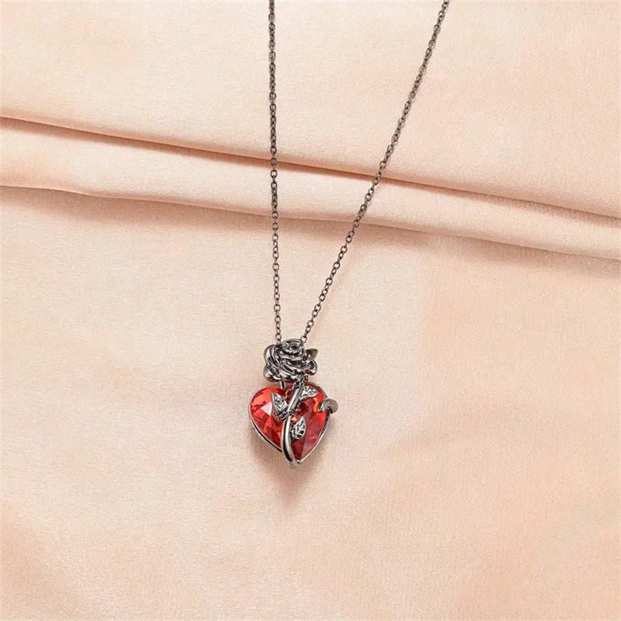 Collana con ciondolo a forma d - Men Accessories Chain recensione e prezzo