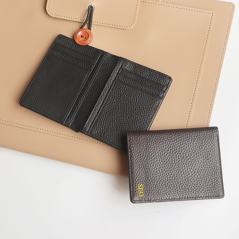 Porta carte di credito in vera - Card Case Minimalist recensione e prezzo