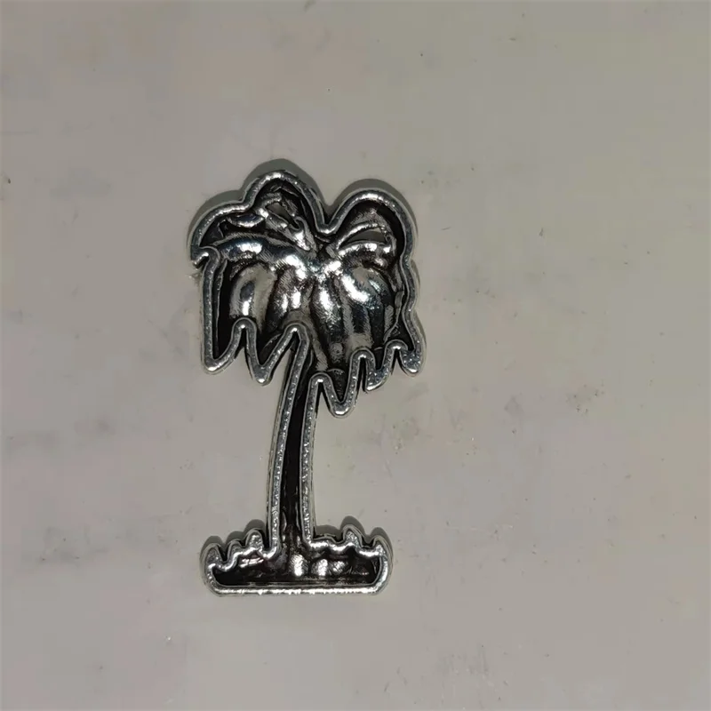 Distintivo in lega fai-da-te a - Men Accessories In Silver recensione e prezzo