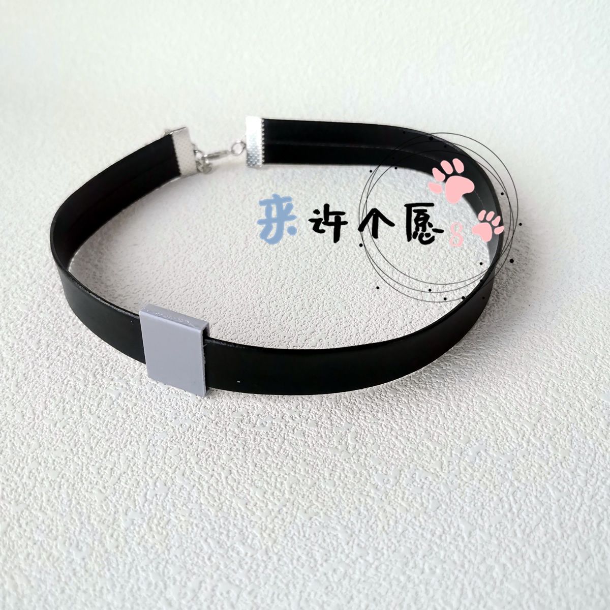Collana nera e orecchini a cli - Tie Clip Set recensione e prezzo